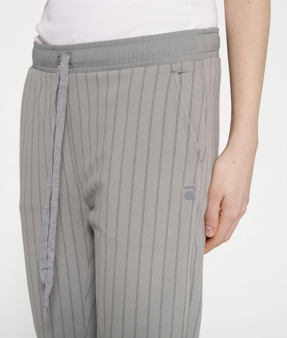 cropped jogger pinstripe | graphite