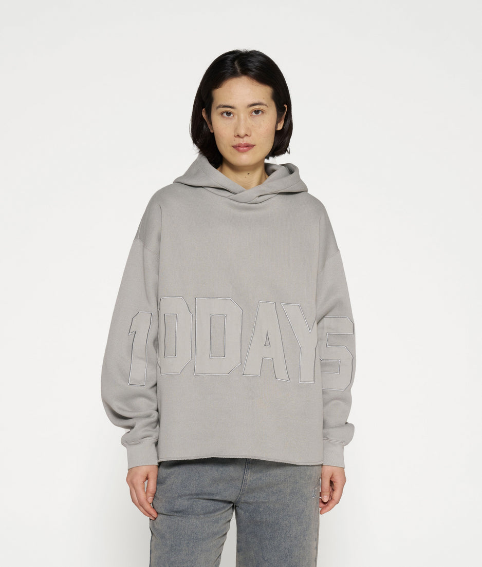 statement hoodie logo patch | graphite