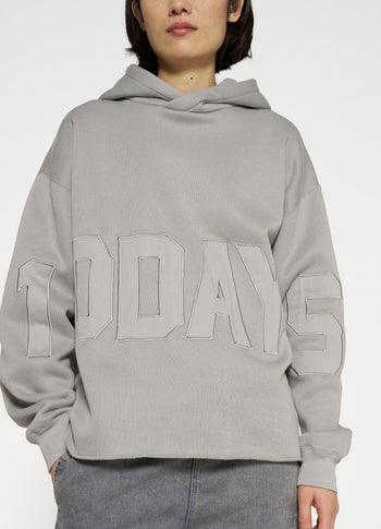 statement hoodie logo patch | graphite