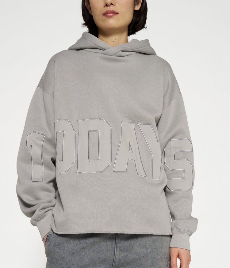 statement hoodie logo patch | graphite