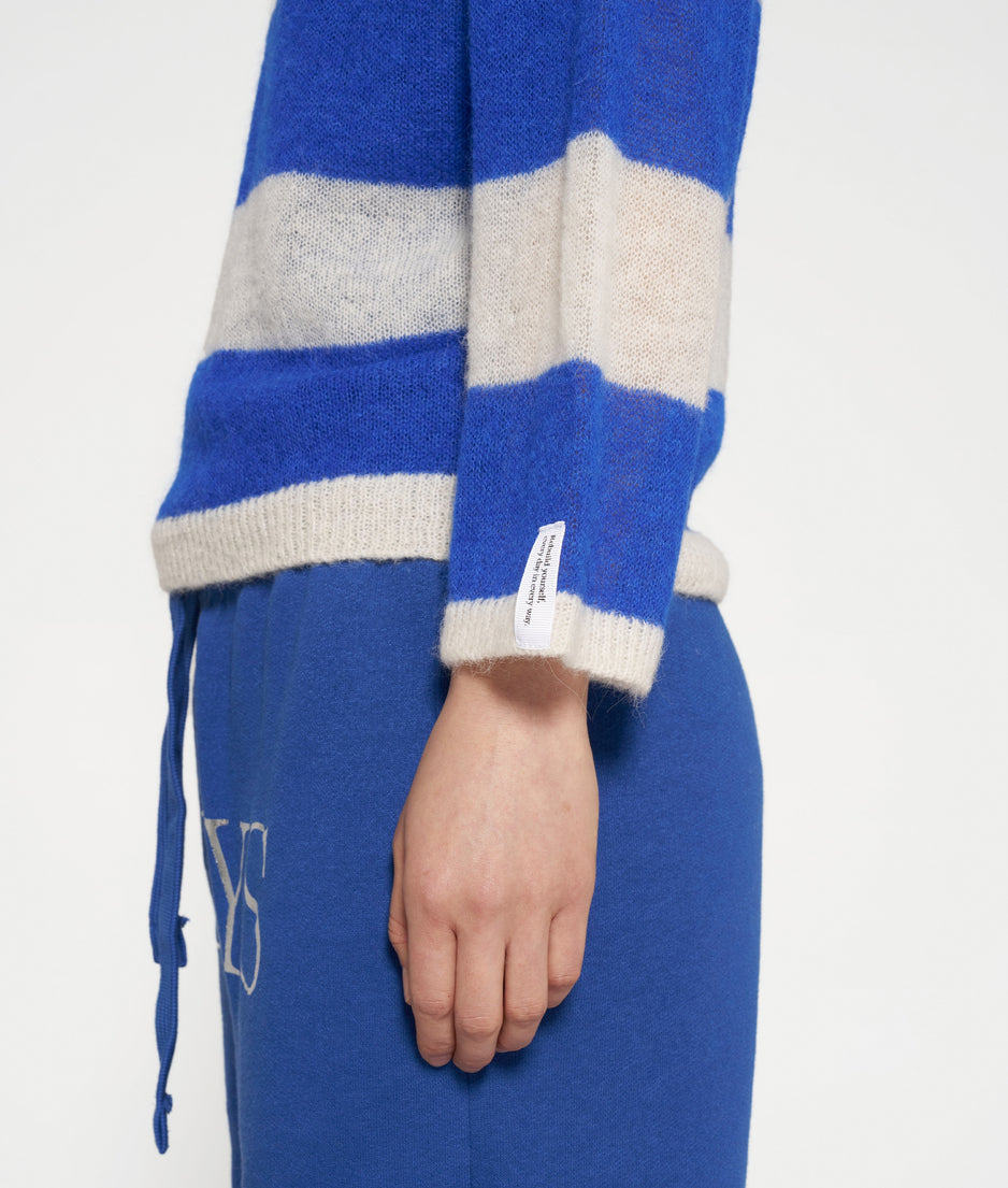 thin knit sweater stripes | ecru/true blue