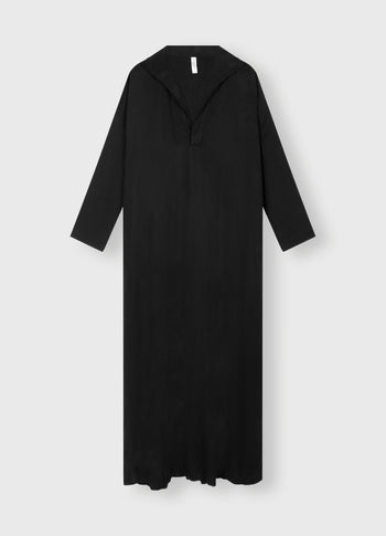 standing collar maxi dress | black