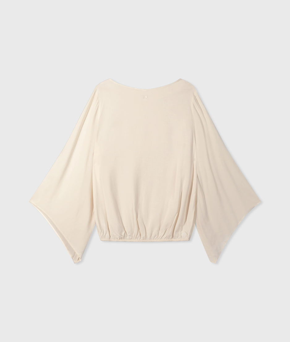 flowy blouse | light natural