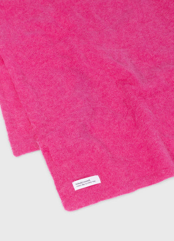 scarf soft knit | bright pink