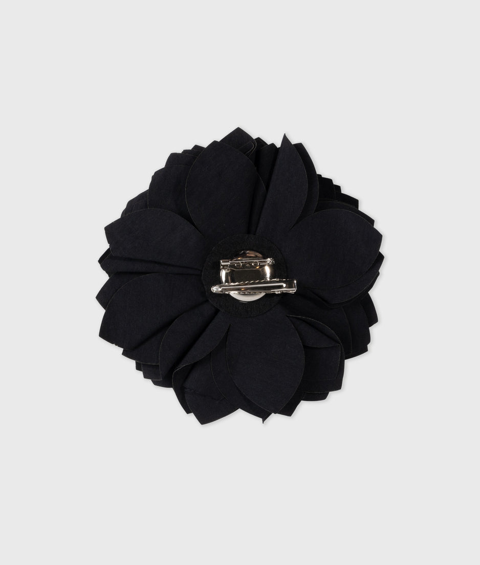 flower corsage small | black