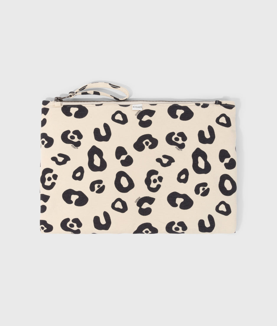 padded pouch leopard | oyster