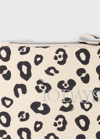 padded pouch leopard | oyster