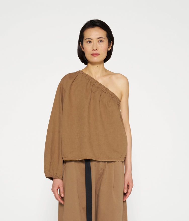 one shoulder top | cedar brown