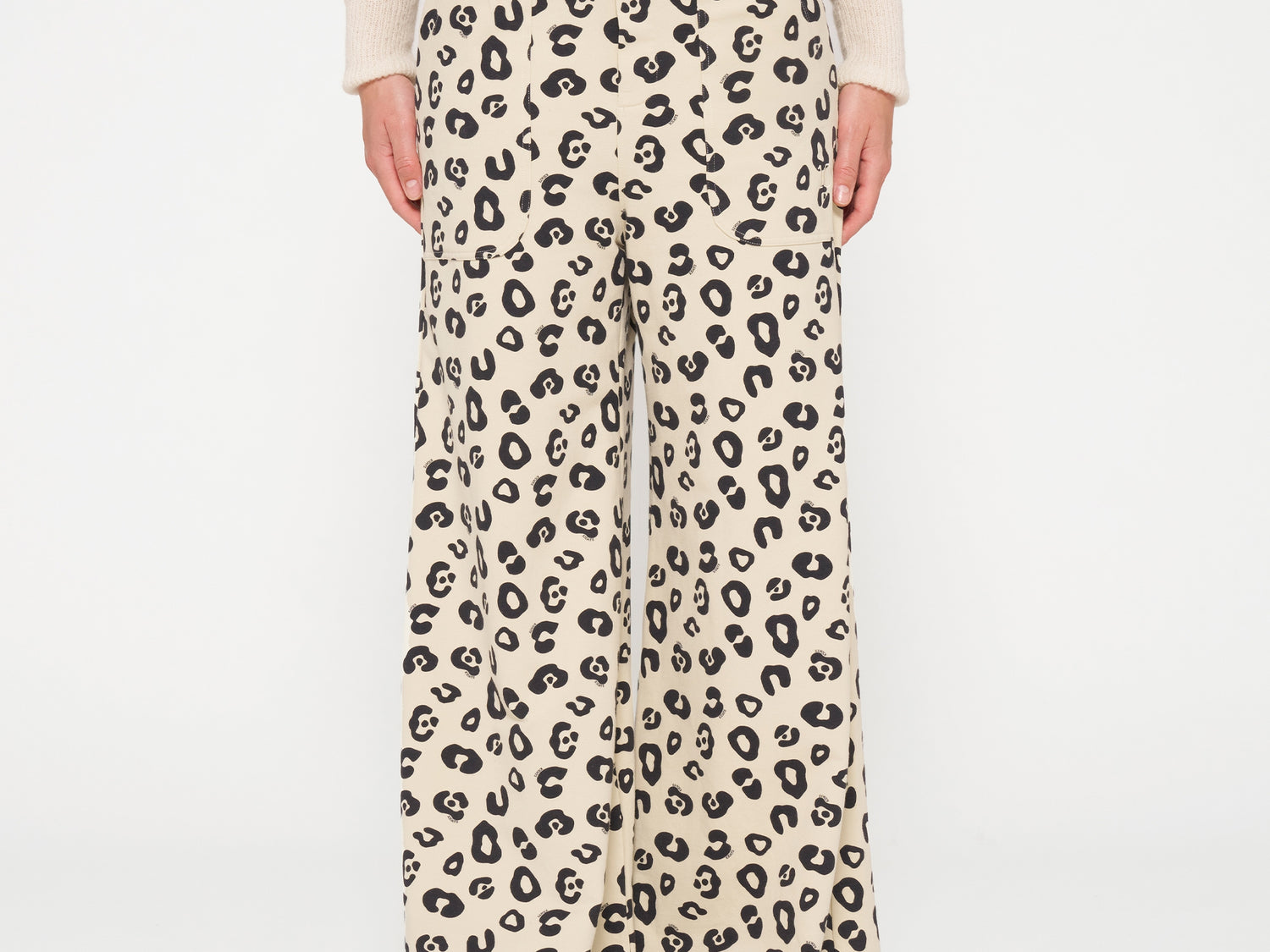 wide jogger leopard | oyster