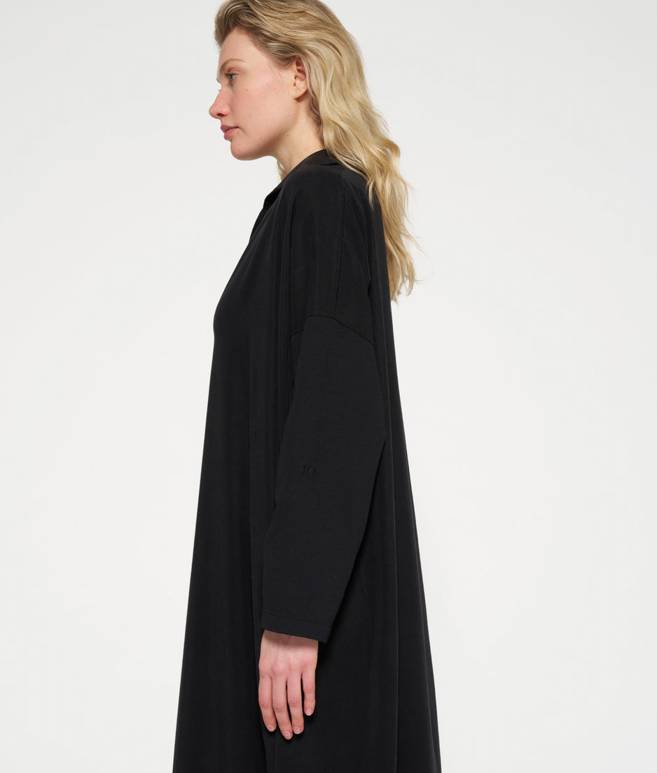 standing collar maxi dress | black