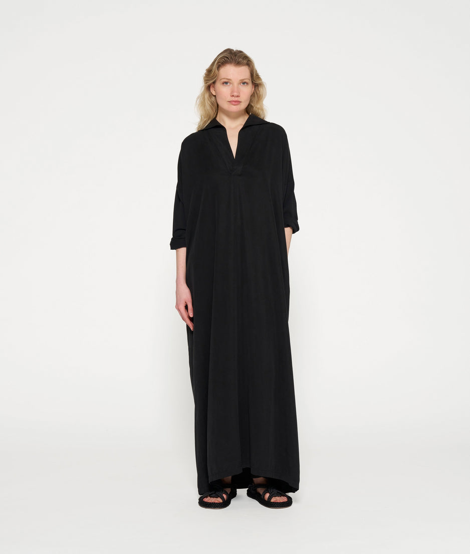 standing collar maxi dress | black