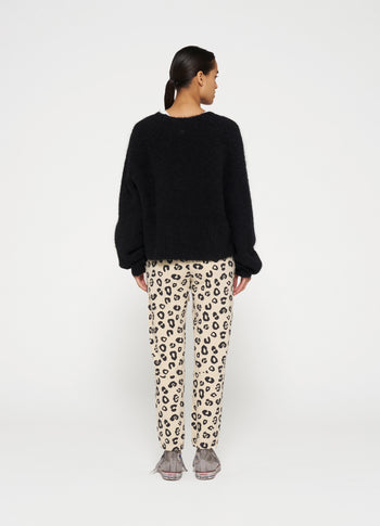 cropped jogger leopard | oyster