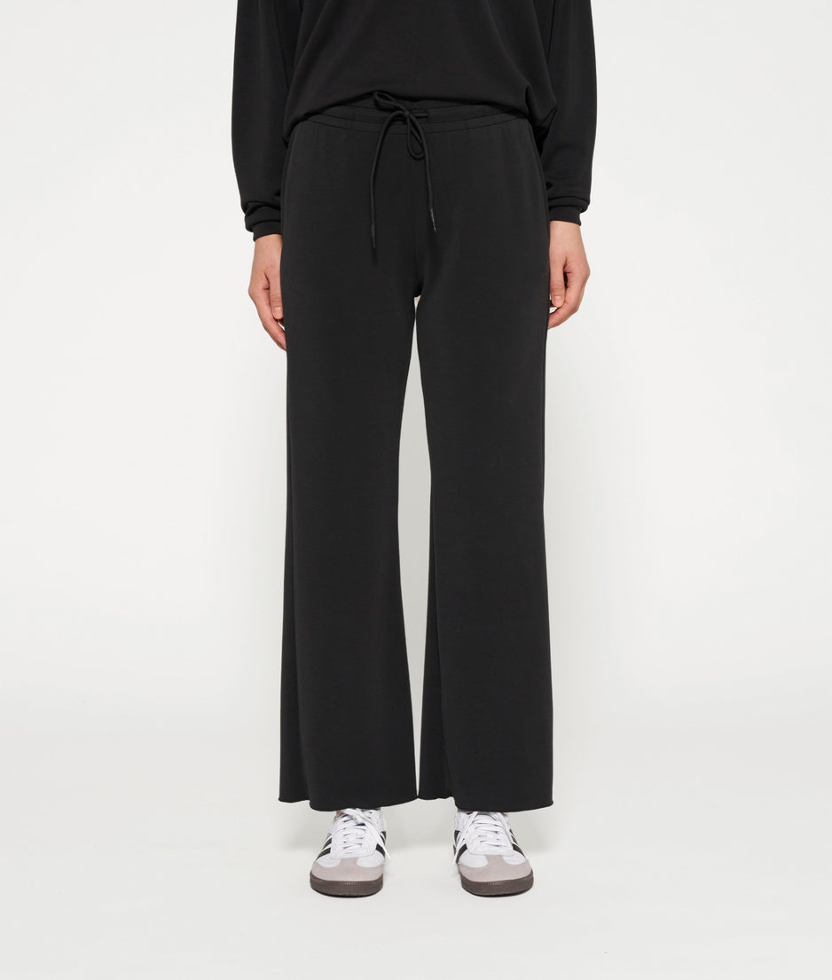 flared jogger scuba | black