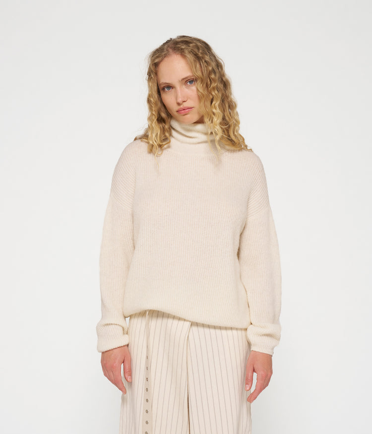 coll sweater soft knit | ecru